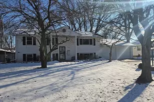 6017 Bethia Ln, Minneapolis, MN 55429 - Photo 2