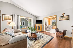 370 Pike Ct, Winsted, MN 55395 - Photo 6