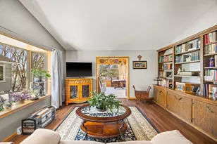 370 Pike Ct, Winsted, MN 55395 - Photo 4