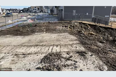 10131 Shadyview Lane N, Maple Grove, MN 55311 - Photo 4