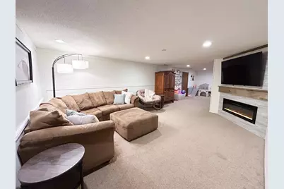 1166 Maplewood Drive, Worthington, MN 56187 - Photo 28