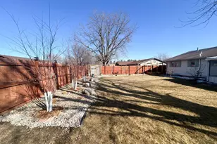 1166 Maplewood Dr, Worthington, MN 56187 - Photo 40