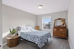 8067 Abercrombie Ln, Woodbury, MN 55129 - Photo 32