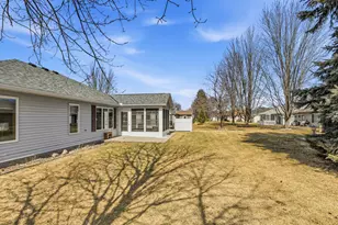 964 Willow Grove Cir, Waite Park, MN 56387 - Photo 2