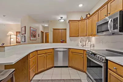 5985 Rowland Road #204, Minnetonka, MN 55343 - Photo 12