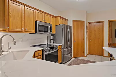 5985 Rowland Road #204, Minnetonka, MN 55343 - Photo 10