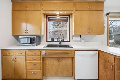 1813 13th Street S, Moorhead, MN 56560 - Photo 10