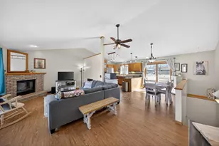 605 Willers Ct, Lake City, MN 55041 - Photo 2