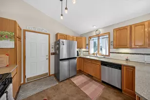 605 Willers Ct, Lake City, MN 55041 - Photo 10