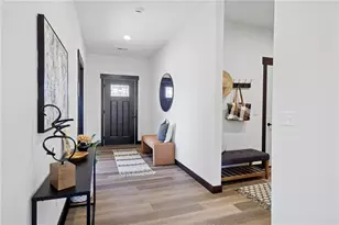 3355 Iris Dr, Eau Claire, WI 54703 - Photo 4