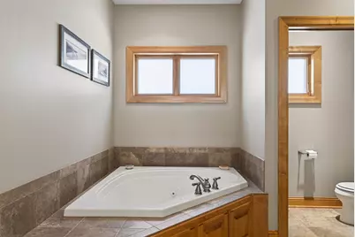 9951 Vagabond Court N, Maple Grove, MN 55311 - Photo 46