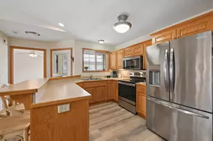 5669 Lambert Ave NE, Albertville, MN 55301 - Photo 6