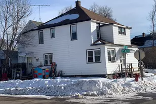 101 E 18th St, Hibbing, MN 55746 - Photo 1