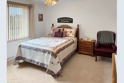 818 E 2nd Street N, Truman, MN 56088 - Photo 10