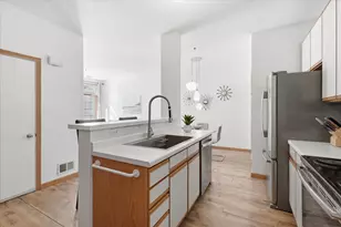 8449 Cortland Rd, Eden Prairie, MN 55344 - Photo 18