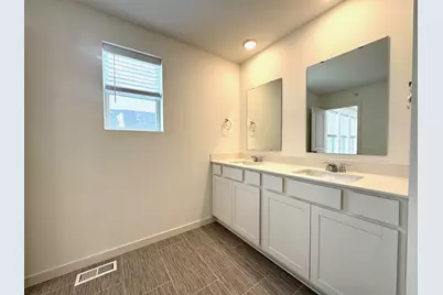 4754 Airlake Curve, Woodbury, MN 55129 - Photo 14