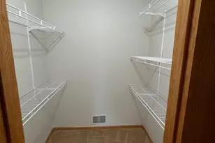 14289 Estates Ave, Apple Valley, MN 55124 - Photo 12