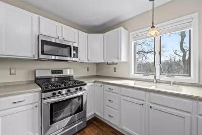 13645 Timber Crest Drive, Maple Grove, MN 55311 - Photo 10