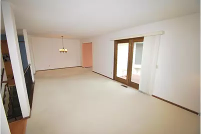 1901 Yorkshire Avenue S, Hopkins, MN 55305 - Photo 14