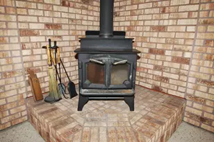 1901 Yorkshire Ave S, Hopkins, MN 55305 - Photo 4