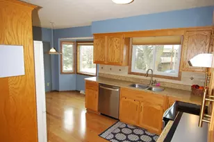 1901 Yorkshire Ave S, Hopkins, MN 55305 - Photo 8