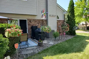 1203 Bay Cove, White Bear Lake, MN 55110 - Photo 4