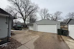 616 Lynn Rd SW, Hutchinson, MN 55350 - Photo 30