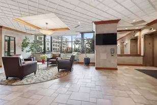 78 10th St E, Saint Paul, MN 55101 - Photo 30