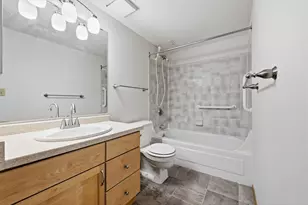 78 10th St E, Saint Paul, MN 55101 - Photo 12