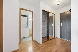 78 10th St E, Saint Paul, MN 55101 - Photo 18