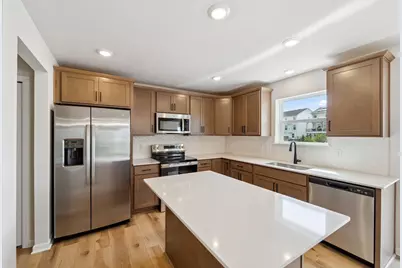 1069 Annagaire Curve, Rosemount, MN 55068 - Photo 2