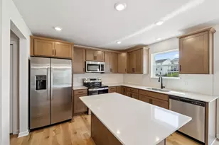 1069 Annagaire Curv, Rosemount, MN 55068 - Photo 2