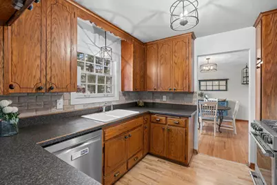 2734 Riviera Drive N, White Bear Lake, MN 55110 - Photo 16