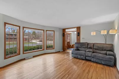 2734 Riviera Drive N, White Bear Lake, MN 55110 - Photo 10