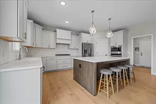 10125 Shadyview Ln N, Maple Grove, MN 55311 - Photo 18