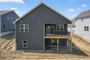 895 Laurel Ct, Chaska, MN 55318 - Photo 14