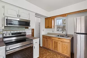 1685 Fremont Ave E, Saint Paul, MN 55106 - Photo 10