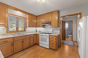 8917 Cambridge Ave, Brooklyn Park, MN 55443 - Photo 18