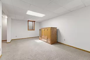 8917 Cambridge Ave, Brooklyn Park, MN 55443 - Photo 36