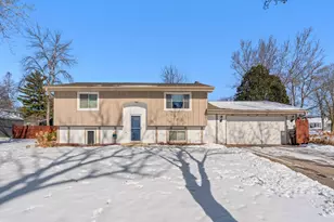 16500 The Strand, Minnetonka, MN 55345 - Photo 2