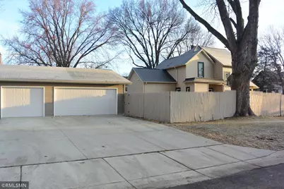 707 Ford Avenue N, Glencoe, MN 55336 - Photo 2