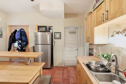 570 Hall Avenue, Saint Paul, MN 55107 - Photo 18