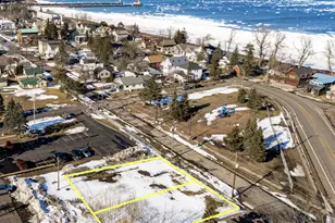 1221 Minnesota Ave, Duluth, MN 55802 - Photo 1