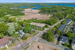 10806 S Shore Dr, Plymouth, MN 55441 - Photo 34