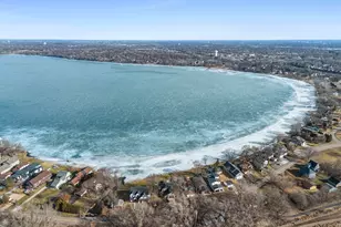 10806 S Shore Dr, Plymouth, MN 55441 - Photo 32