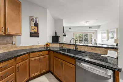 10806 S Shore Drive #103, Plymouth, MN 55441 - Photo 12