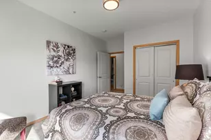 10806 S Shore Dr, Plymouth, MN 55441 - Photo 20