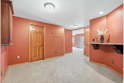 6340 Summit Circle, Chanhassen, MN 55317 - Photo 46