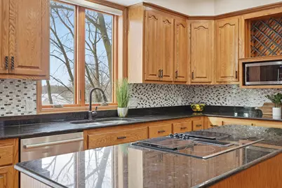 6340 Summit Circle, Chanhassen, MN 55317 - Photo 14