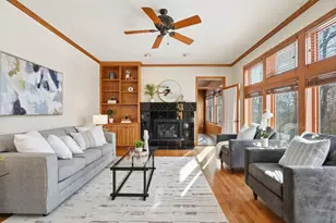 6340 Summit Cir, Chanhassen, MN 55317 - Photo 4